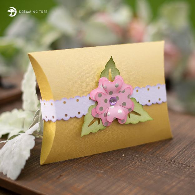 Floral Pillow Box (Free SVG)